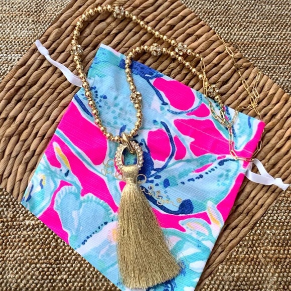 Lilly Pulitzer NWT CRYSTAL GOLD LINK TASSEL NECKLACE⭐️STUNNING NEW + Lilly POUCH - Picture 2 of 16